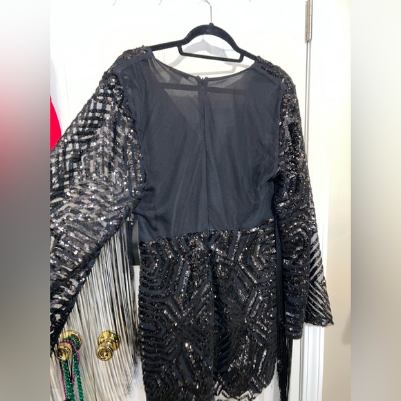 Sequin Fringe V-neck Cocktail Dress - Picture 6 of 8